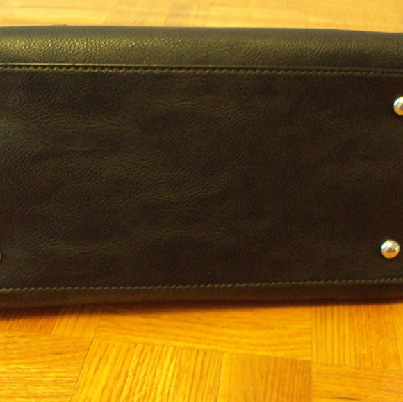 Sold!BLACK NINE WEST PURSE - Picture 3 of 3